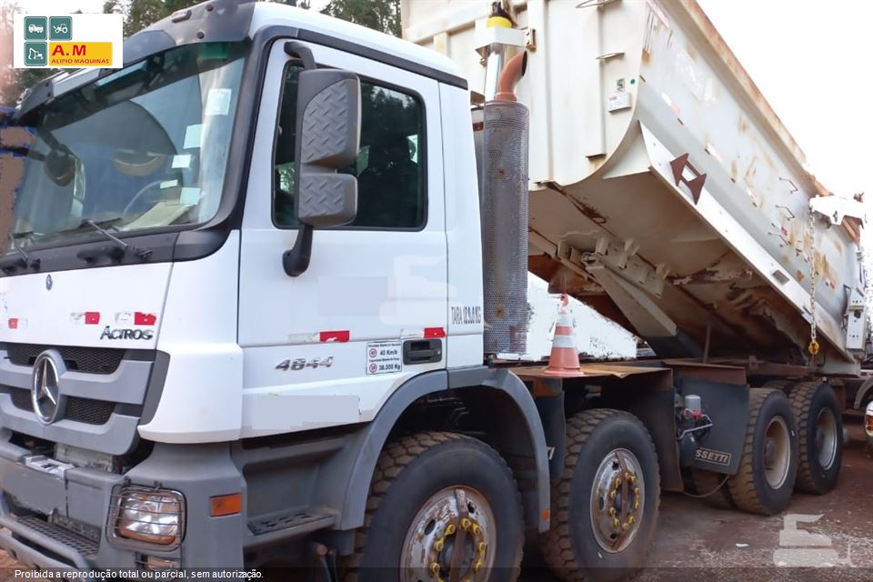 Caminhão Mercedes-Benz Actros 4844 8X4
