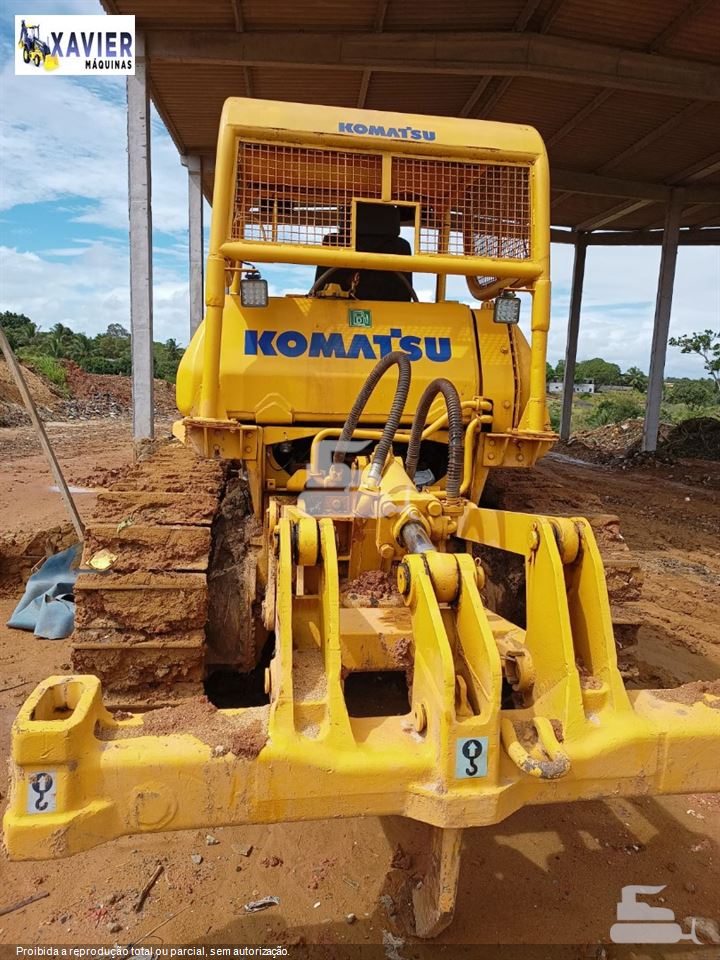 Trator de Esteira Komatsu D65