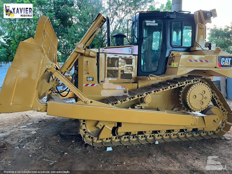 Trator de Esteira Caterpillar D6T