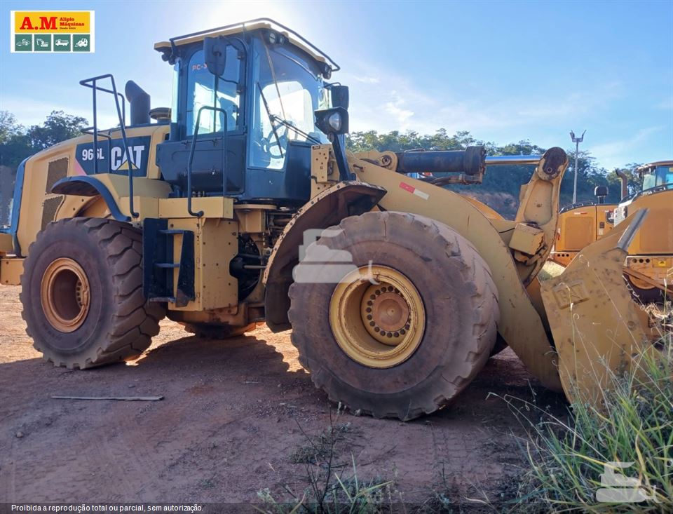 Pá Carregadeira Caterpillar 966L