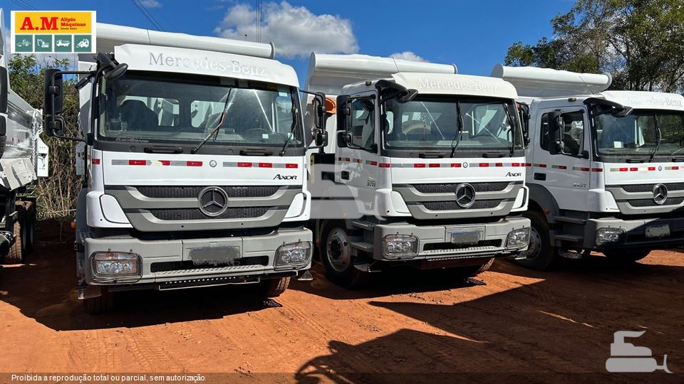 Caminhão Mercedes-Benz Axor 3131 6x4 2p (diesel)(E5)