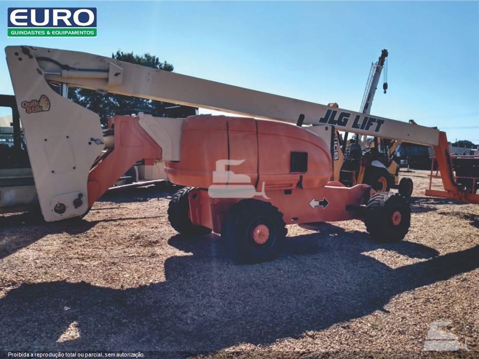 Plataforma Aérea (Elevatória) JLG 800 AJ