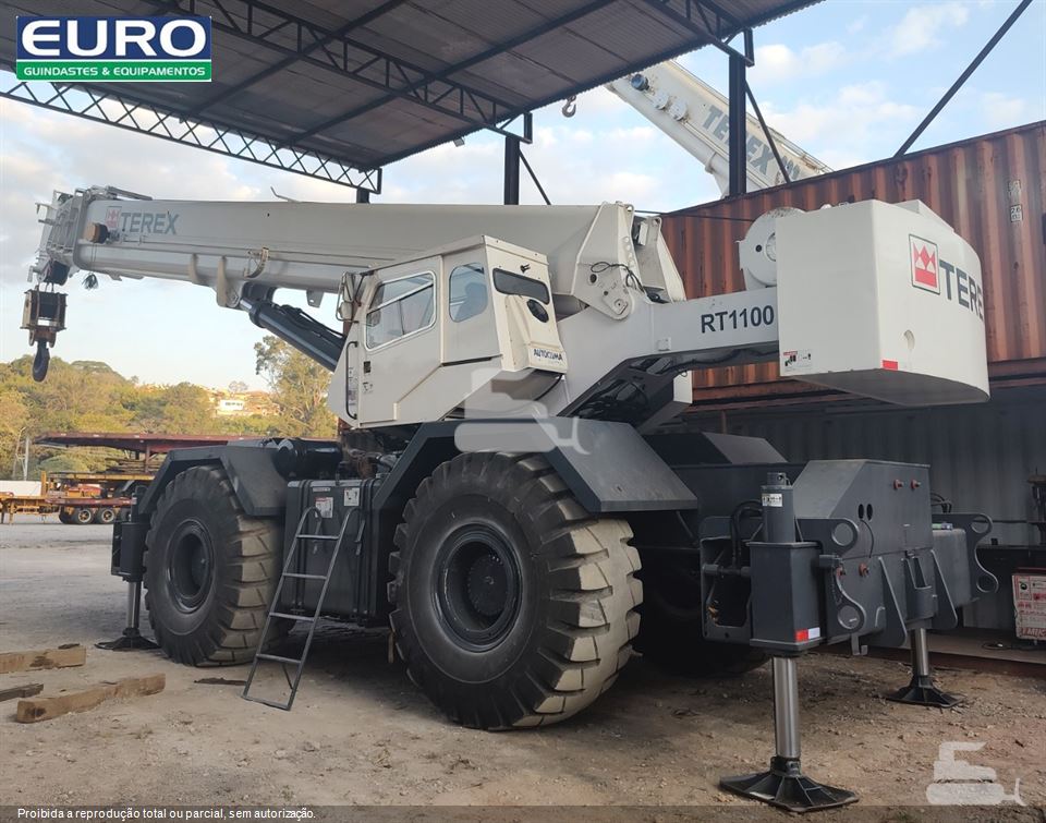 Guindaste Terex RT 1100