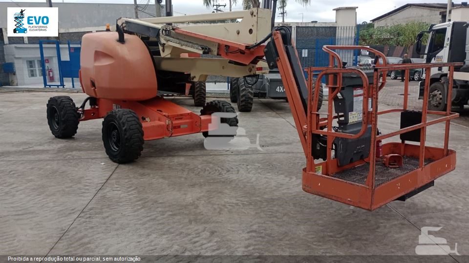 Plataforma Aérea (Elevatória) JLG 450 AJ