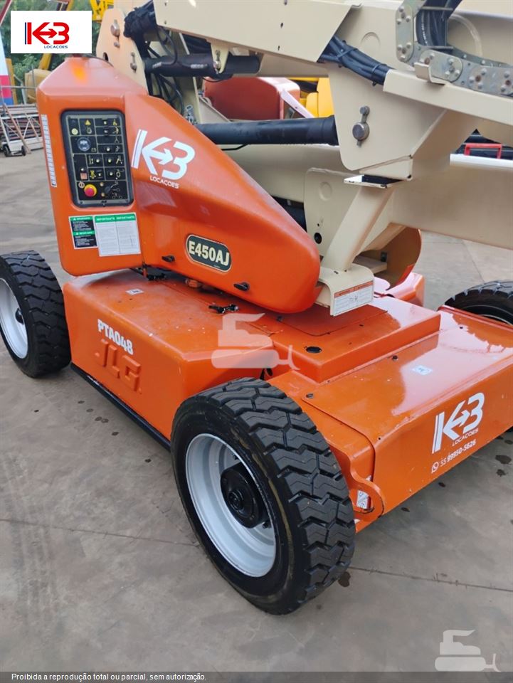 Plataforma Aérea (Elevatória) JLG E450 AJ