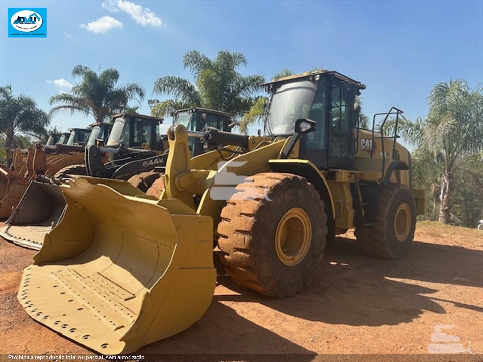 Pá Carregadeira Caterpillar 966L