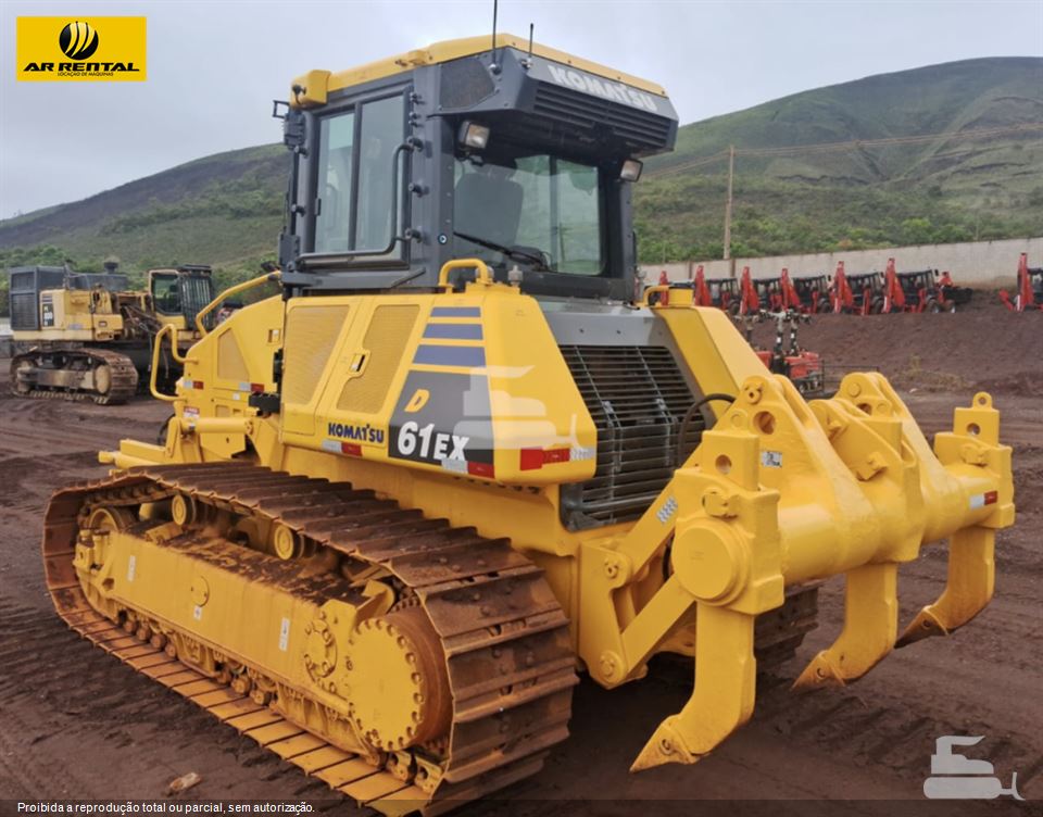 Trator de Esteira Komatsu D61-EX