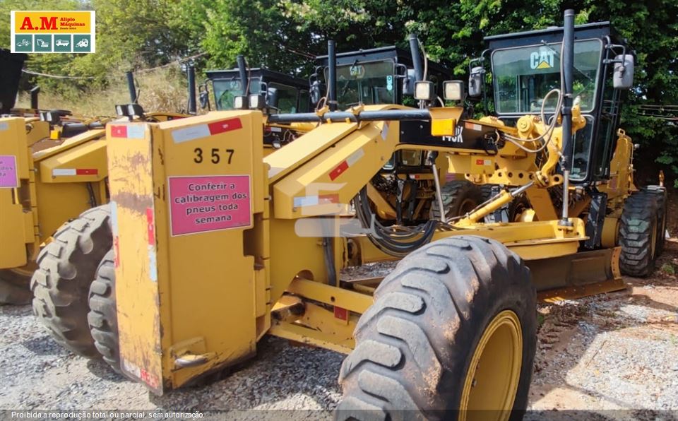 Motoniveladora Caterpillar 140K