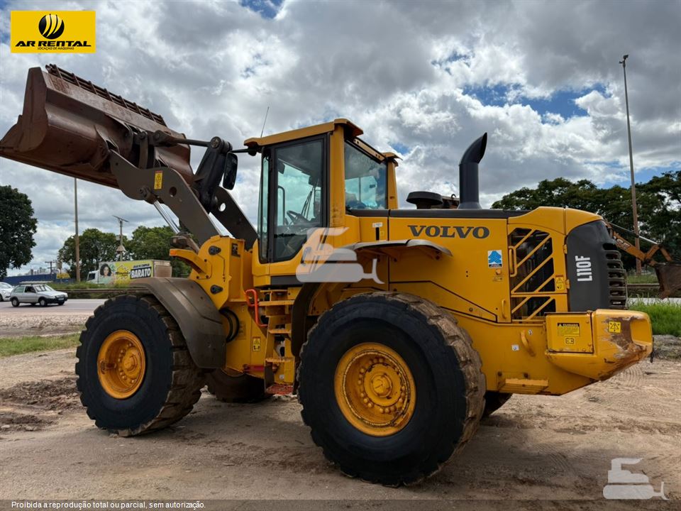 Pá Carregadeira Volvo L110F