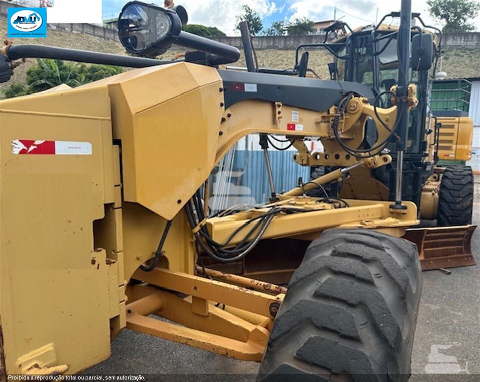 Motoniveladora Caterpillar 140M