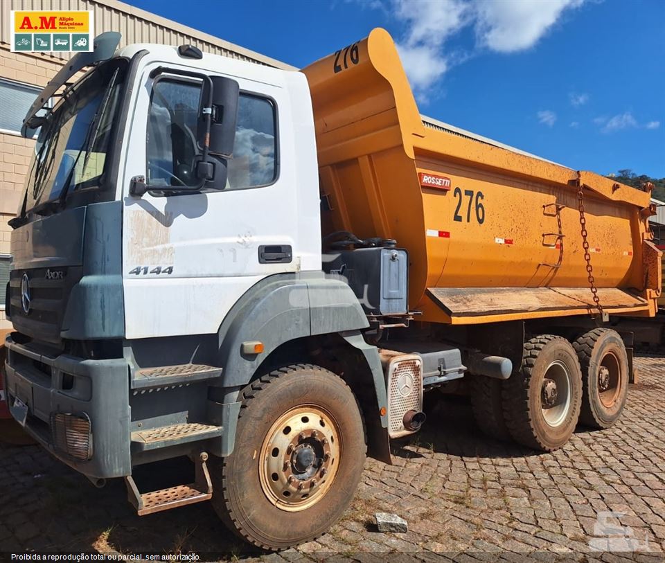 Caminhão Mercedes-Benz Axor 4144 K 6x4 2p (diesel)