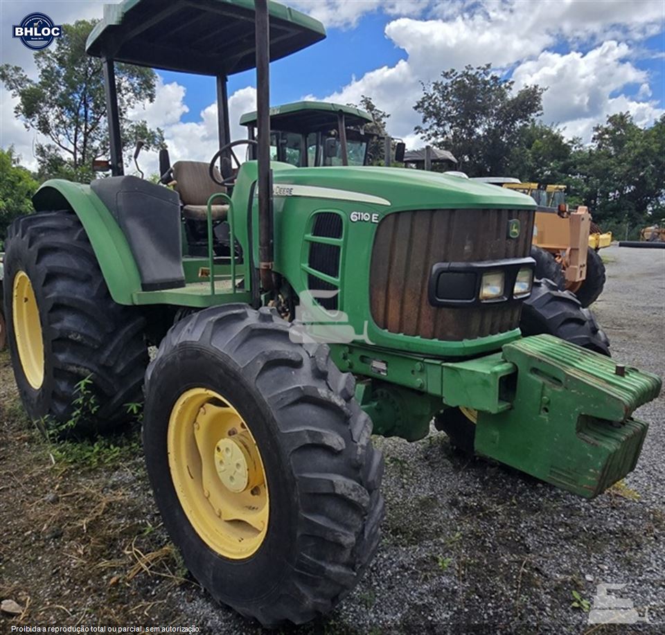 Trator Agrícola John Deere 6110