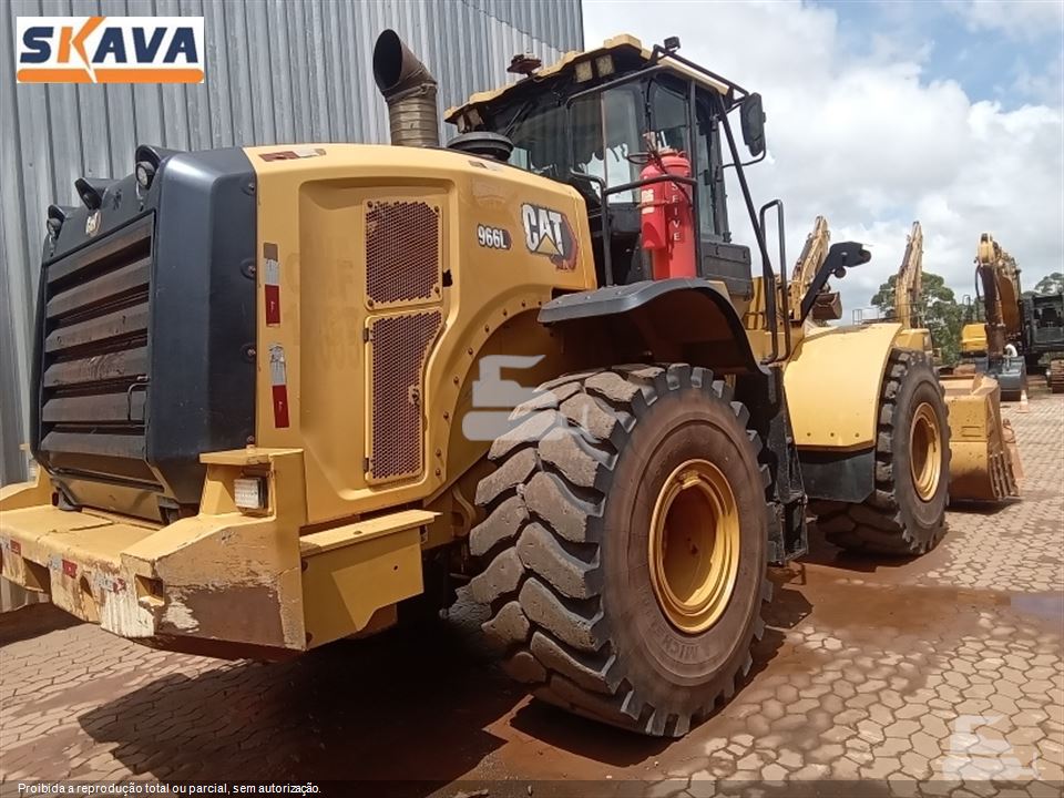 Pá Carregadeira Caterpillar 966L