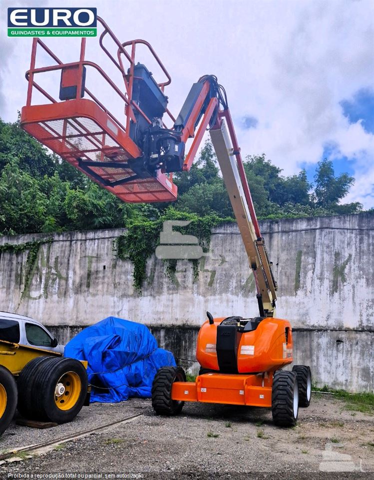 Plataforma Aérea (Elevatória) JLG 600 AJ
