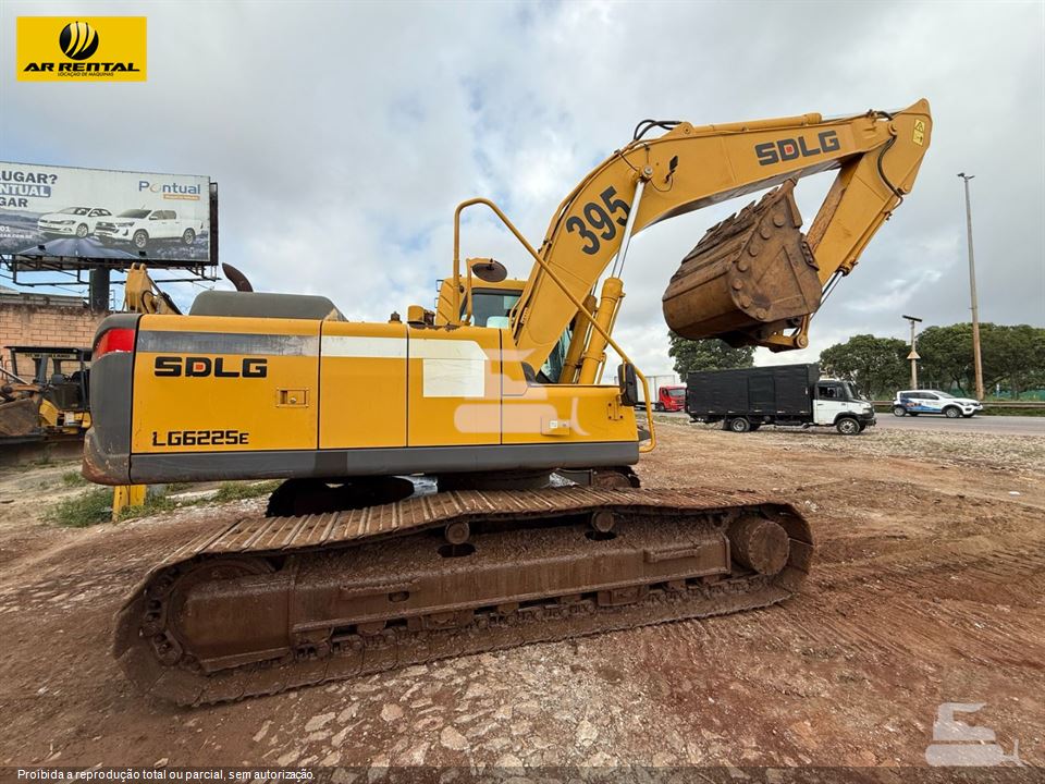 Escavadeira SDLG LG6225E