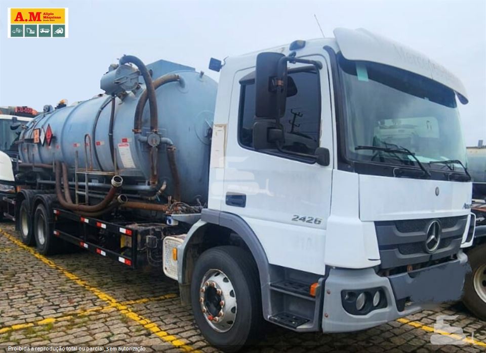 Caminhão Mercedes-Benz Atego 2426 6x2 2p (Diesel) (E5)