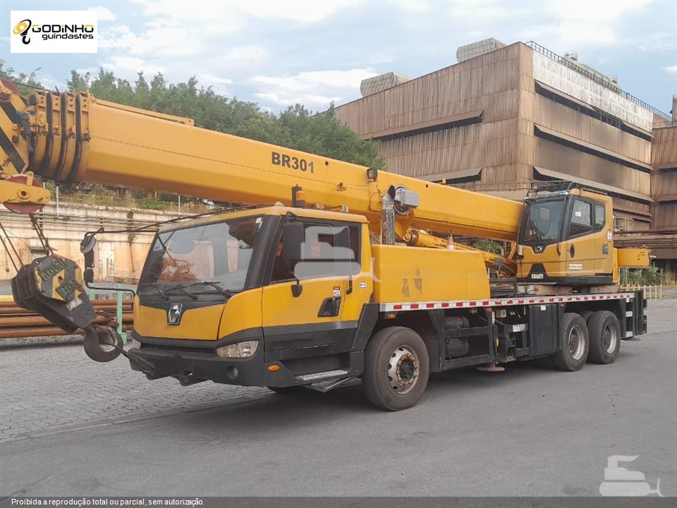Guindaste XCMG BR 300