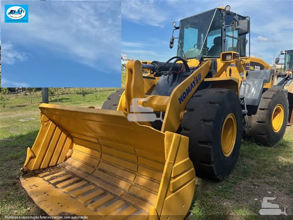 Pá Carregadeira Komatsu WA320