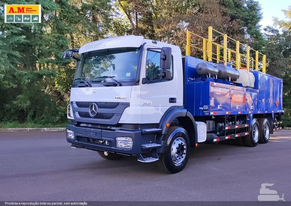 Caminhão Mercedes-Benz Axor 3131 6x4 2p (diesel)(E5)
