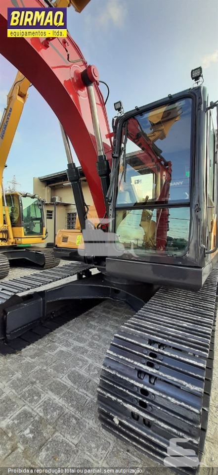 Escavadeira Sany SY135C