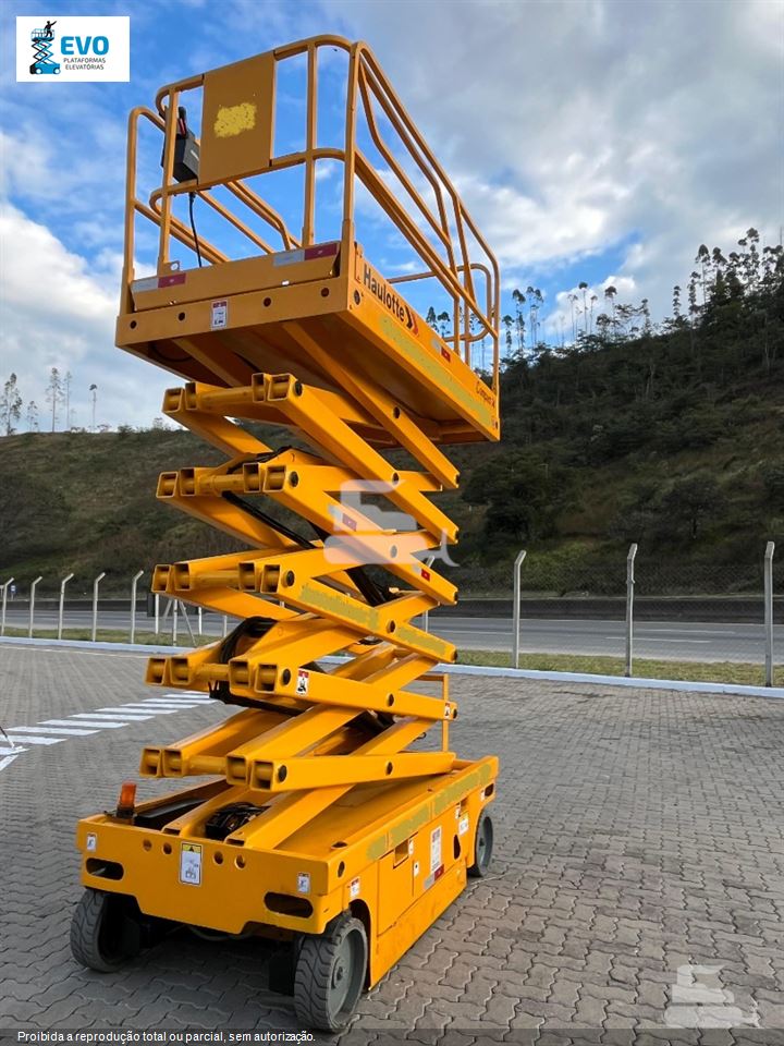 Plataforma Aérea (Elevatória) Haulotte Compact 14