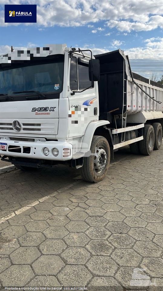 Caminhão Mercedes-Benz 2423 6X4 3-Eixos 2p (diesel)