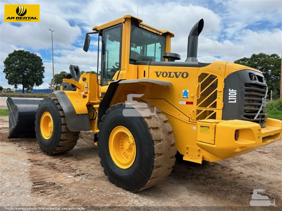 Pá Carregadeira Volvo L110F