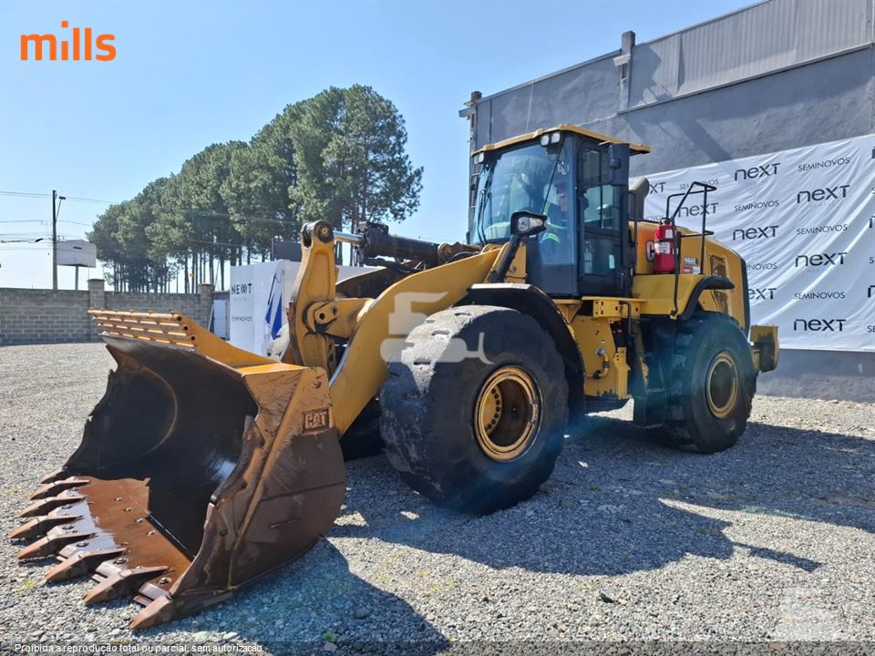 Pá Carregadeira Caterpillar 966L
