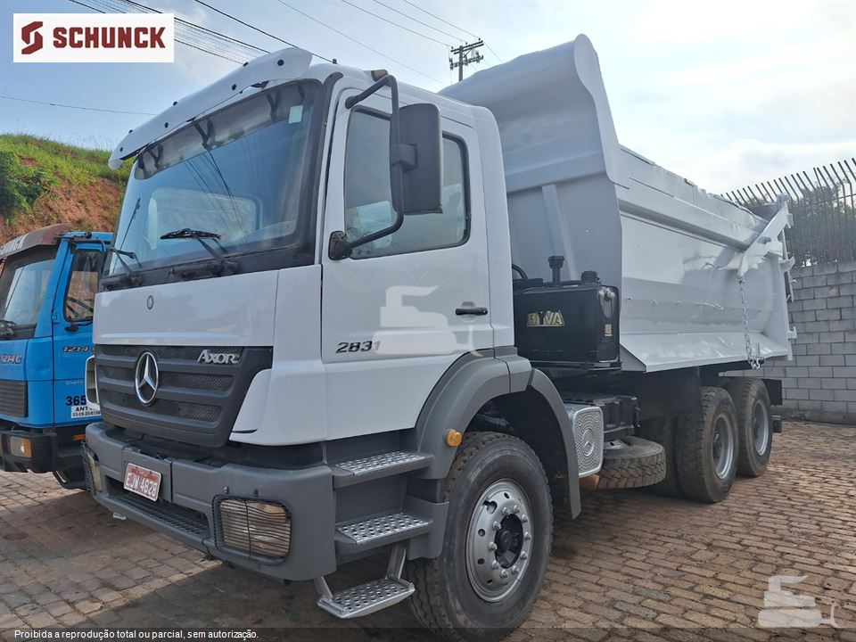 Caminhão Mercedes-Benz Axor 2831 6x4 2p (diesel)