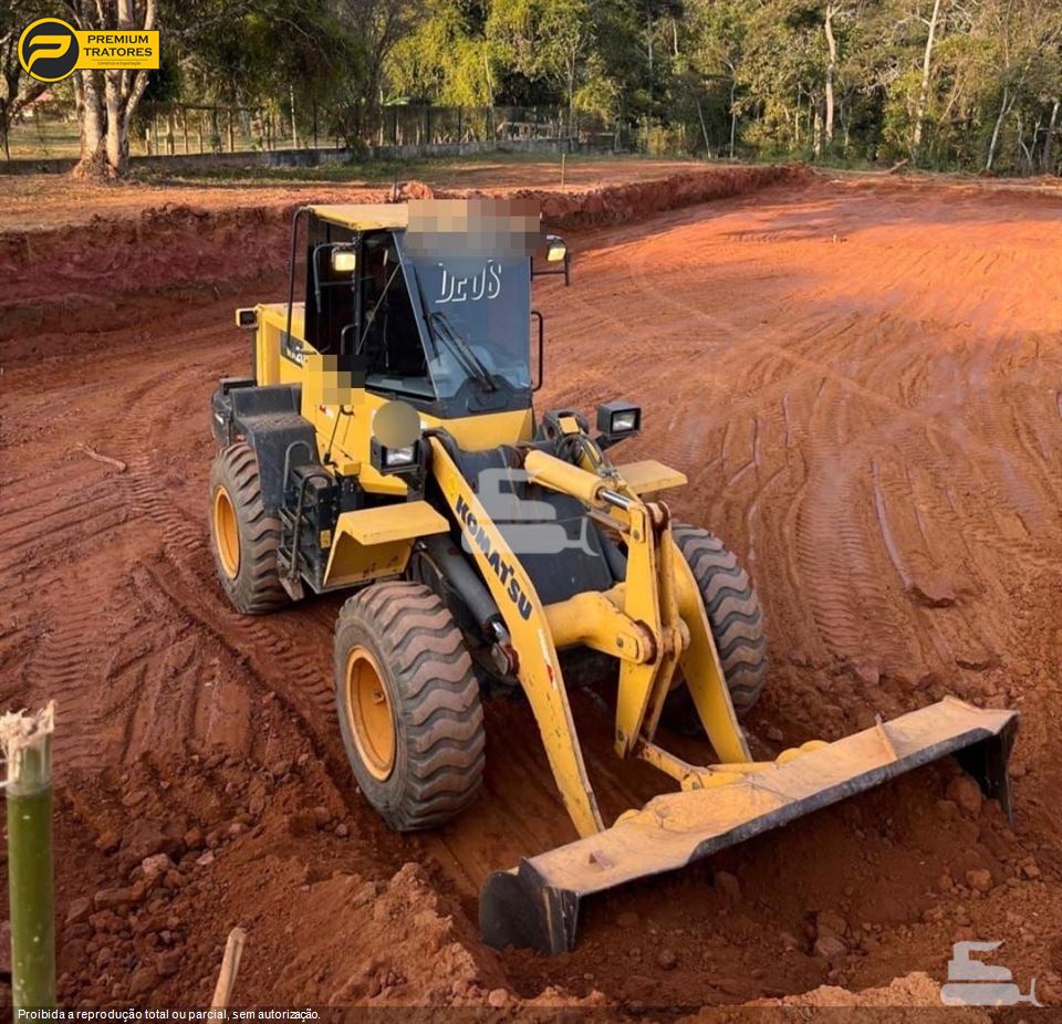 Pá Carregadeira Komatsu WA200