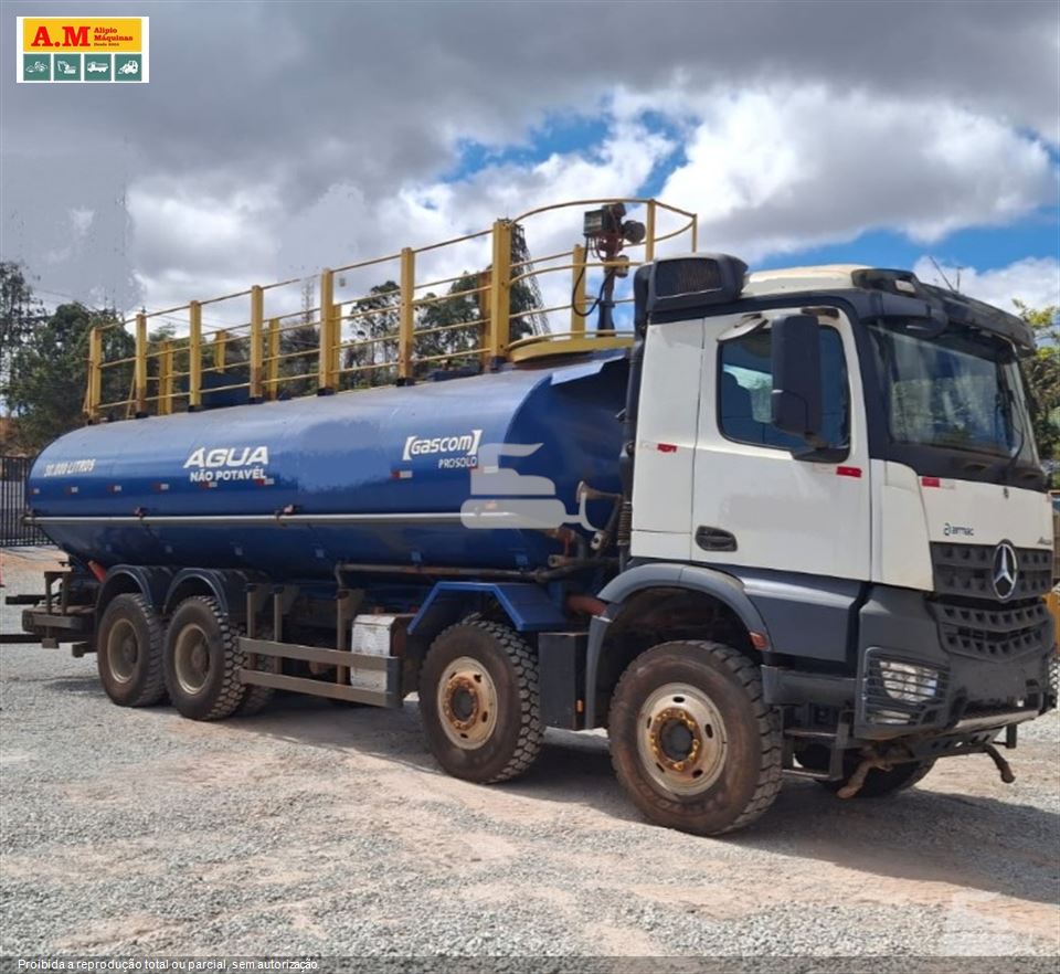 Caminhão Mercedes-Benz Arocs 4851 8x4 (diesel)(E6)