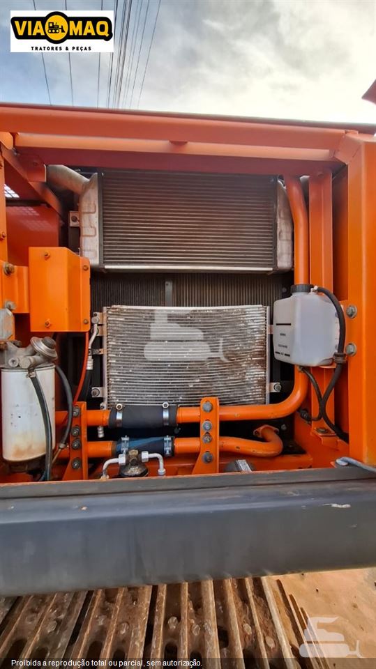 Escavadeira Doosan 225 LCV