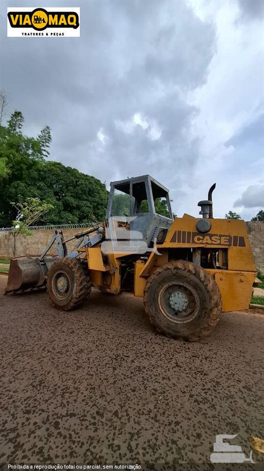 Pá Carregadeira Case W20B