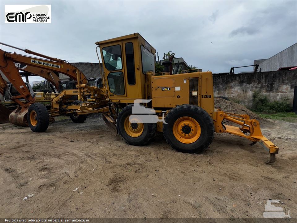Motoniveladora Caterpillar 120G