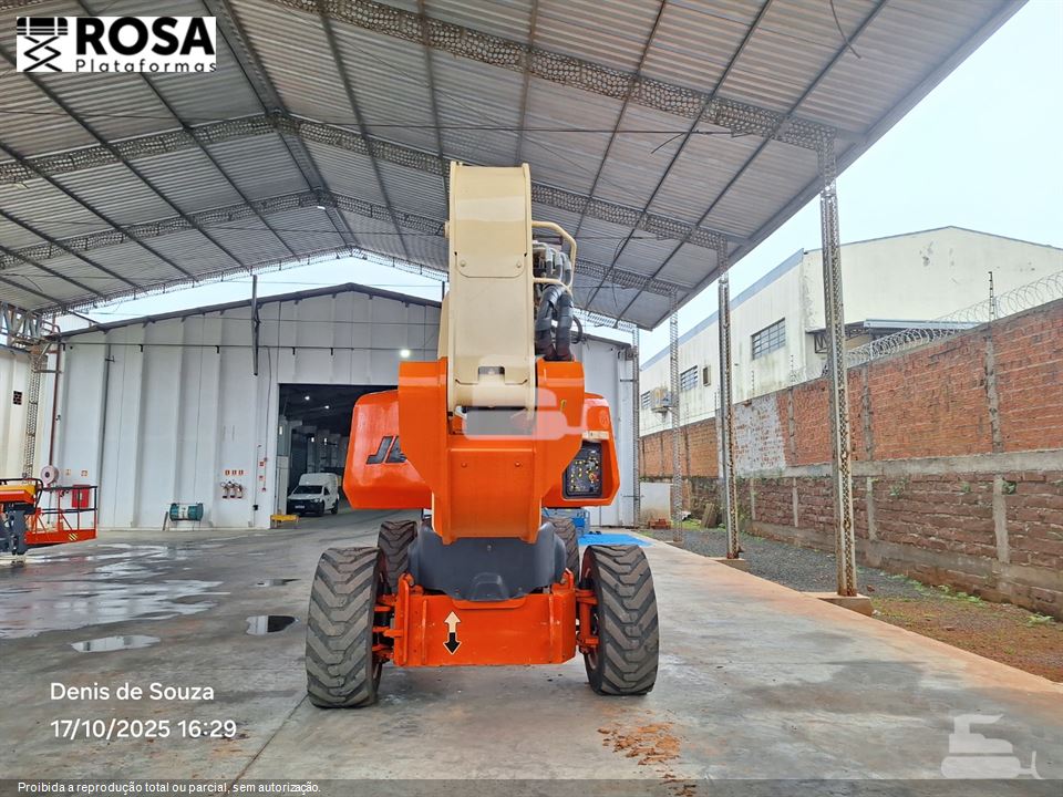 Plataforma Aérea (Elevatória) JLG 1250 AJP