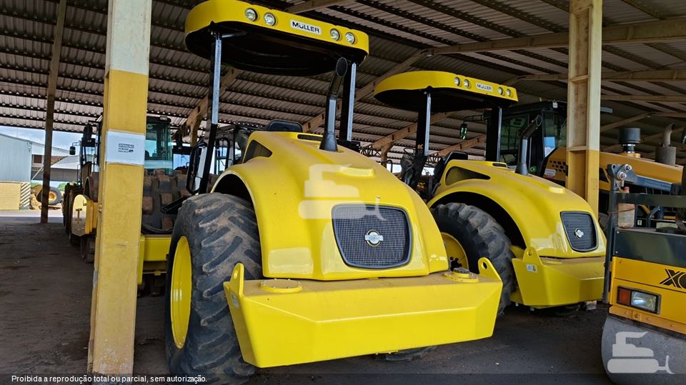 Rolo Compactador Muller VAP70