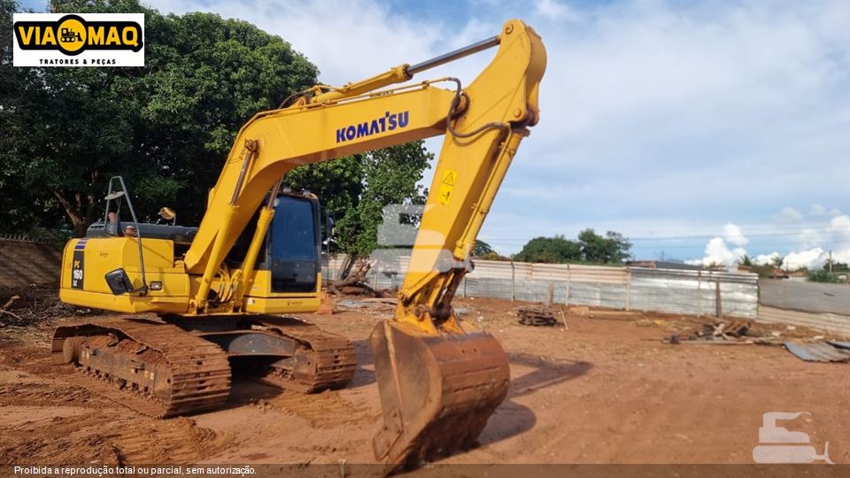 Escavadeira Komatsu PC160