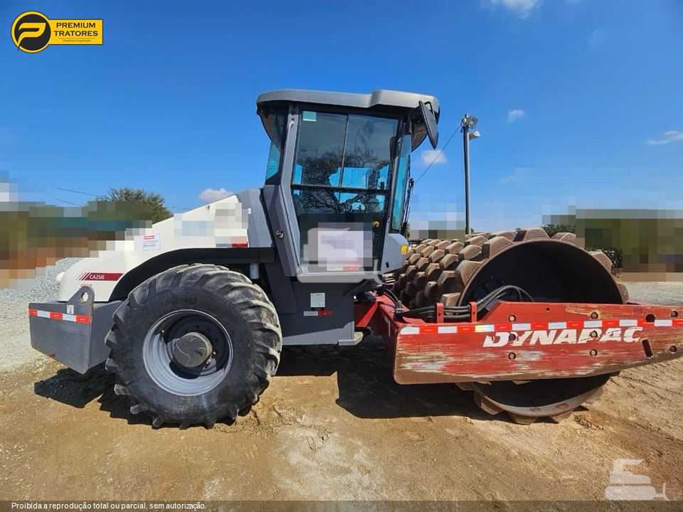 Rolo Compactador Dynapac CA250