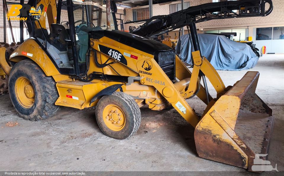 Retro Escavadeira Caterpillar 416E