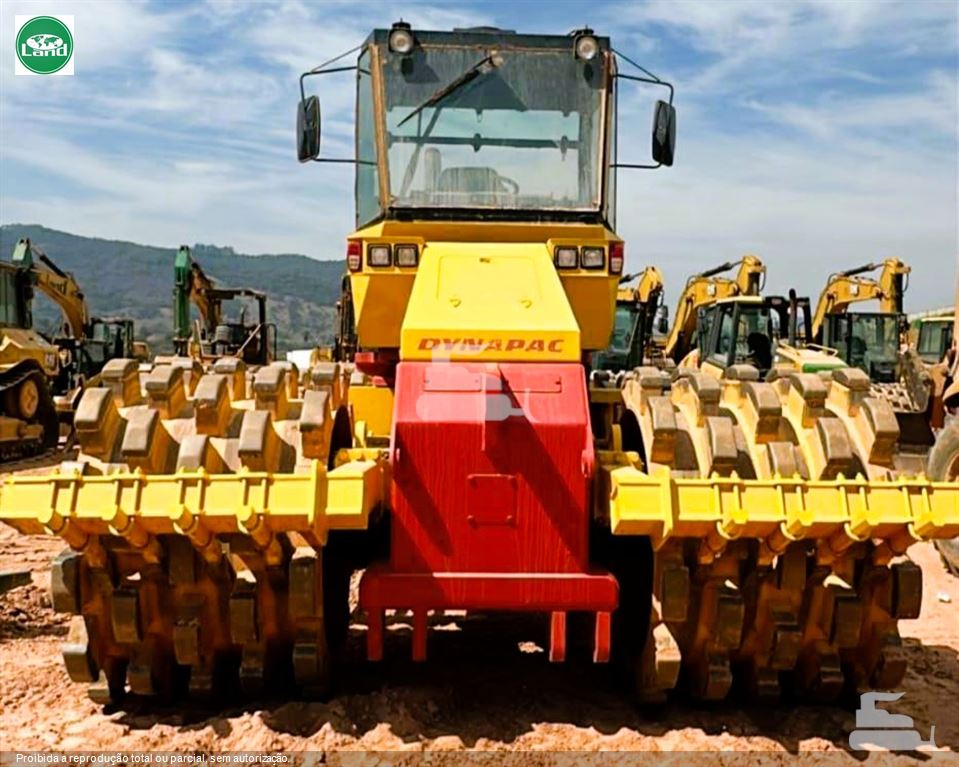 Rolo Compactador Dynapac CT3000
