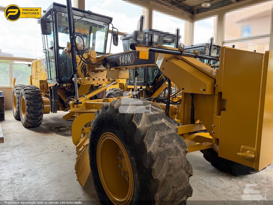 Motoniveladora Caterpillar 140K