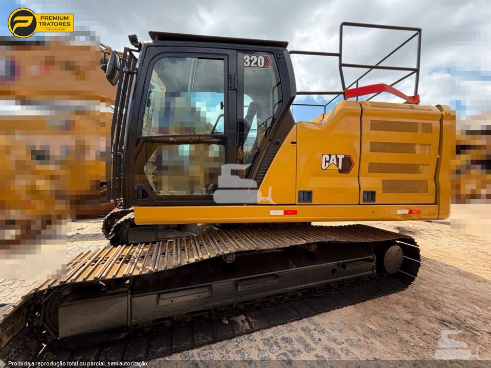 Escavadeira Caterpillar 320