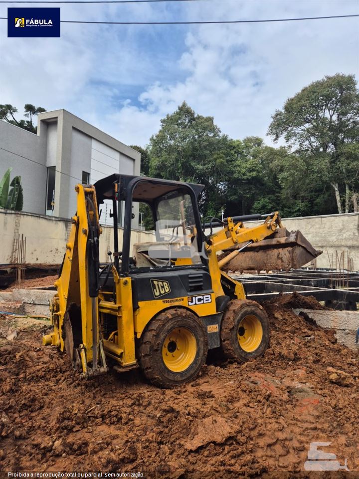 Mini-Retroescavadeira JCB 1CX