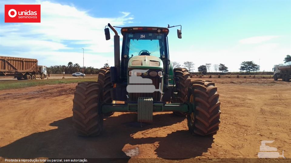 Trator Agrícola John Deere 7210J