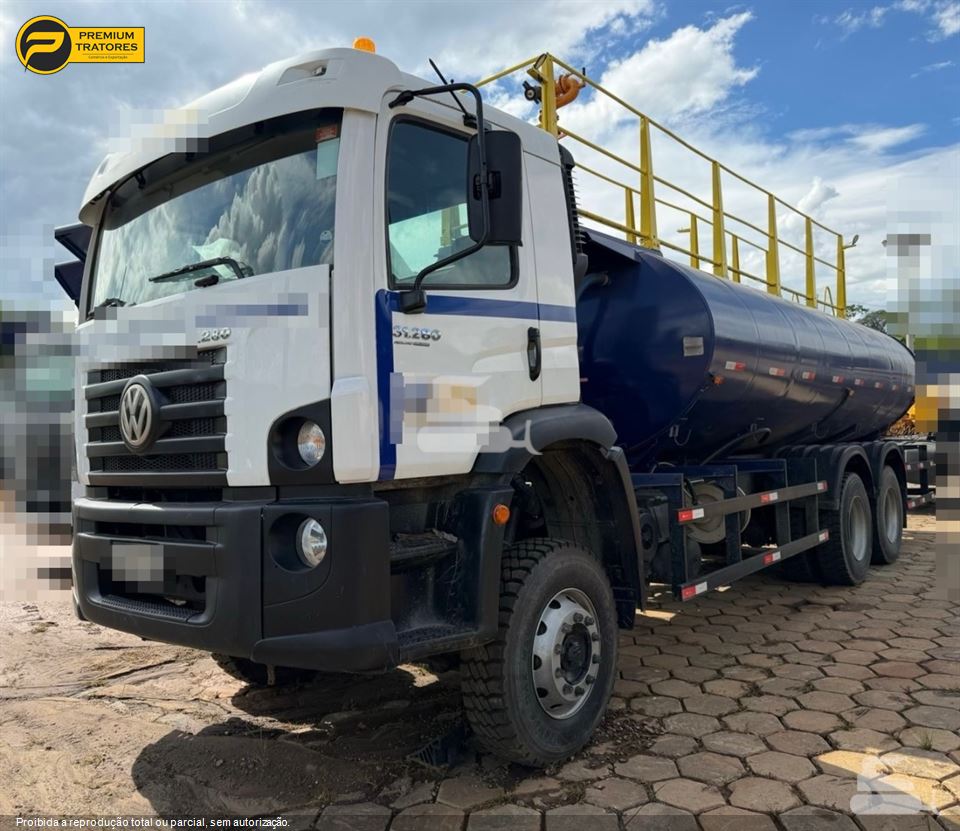 Caminhão Volkswagen 31-280 E Constellation 6x4 2p (Diesel)(E5)