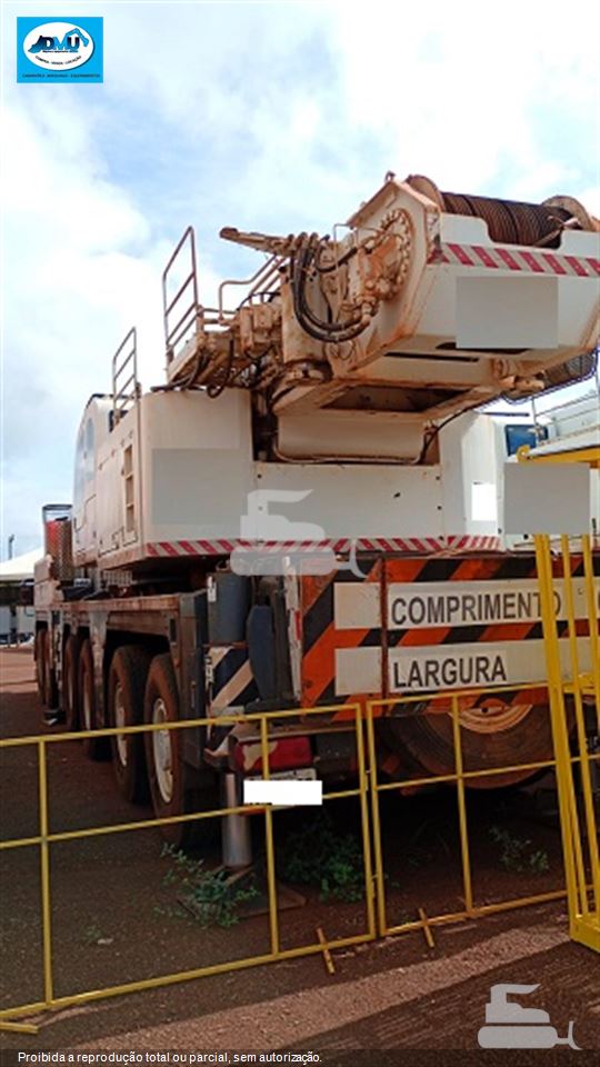 Guindaste XCMG QAY220