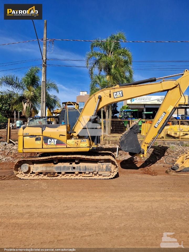 Escavadeira Caterpillar 312