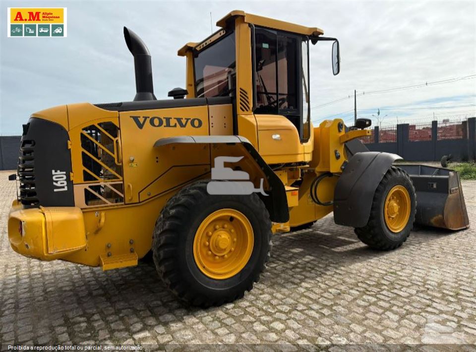 Pá Carregadeira Volvo L60F