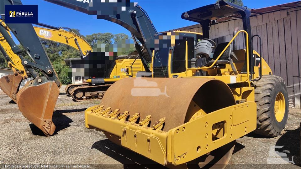 Rolo Compactador Caterpillar CS-533E