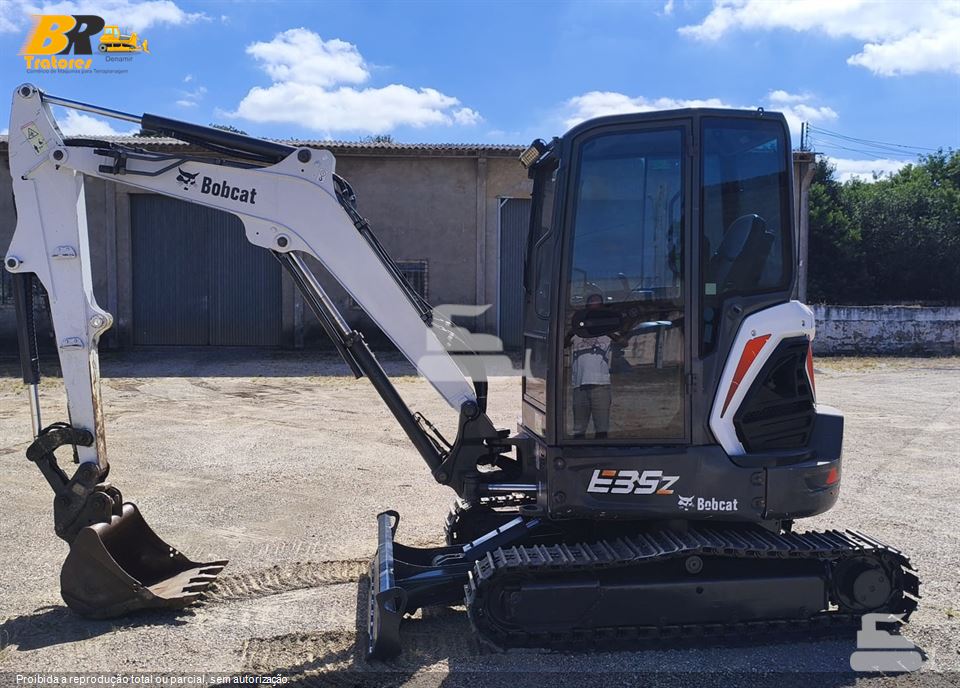 Mini-Escavadeira Bobcat E35z